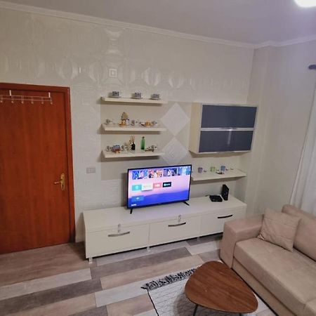 Appartement Liqeni Thate, Tirane Extérieur photo
