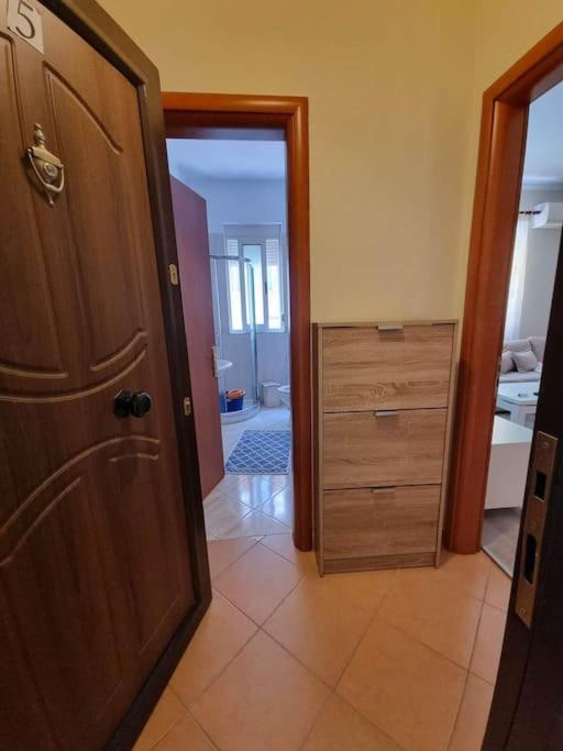 Appartement Liqeni Thate, Tirane Extérieur photo
