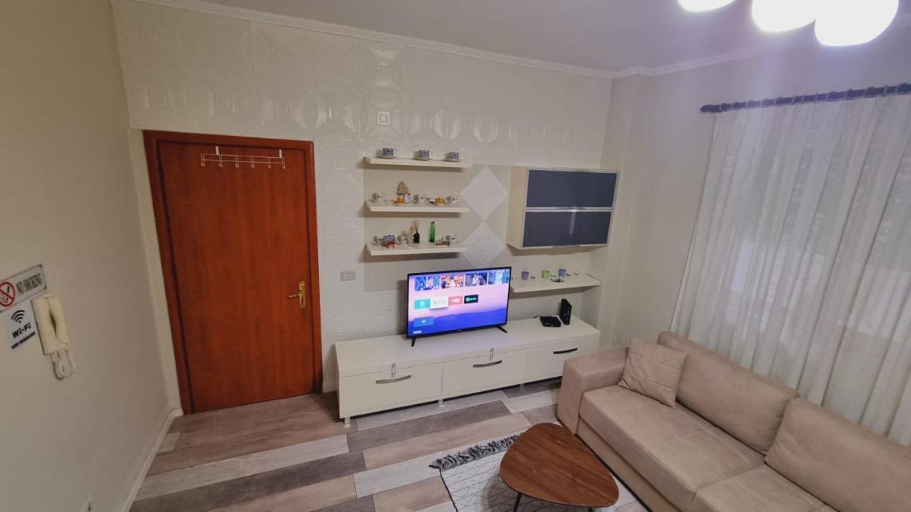 Appartement Liqeni Thate, Tirane Extérieur photo