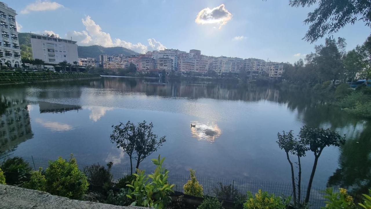Appartement Liqeni Thate, Tirane Extérieur photo